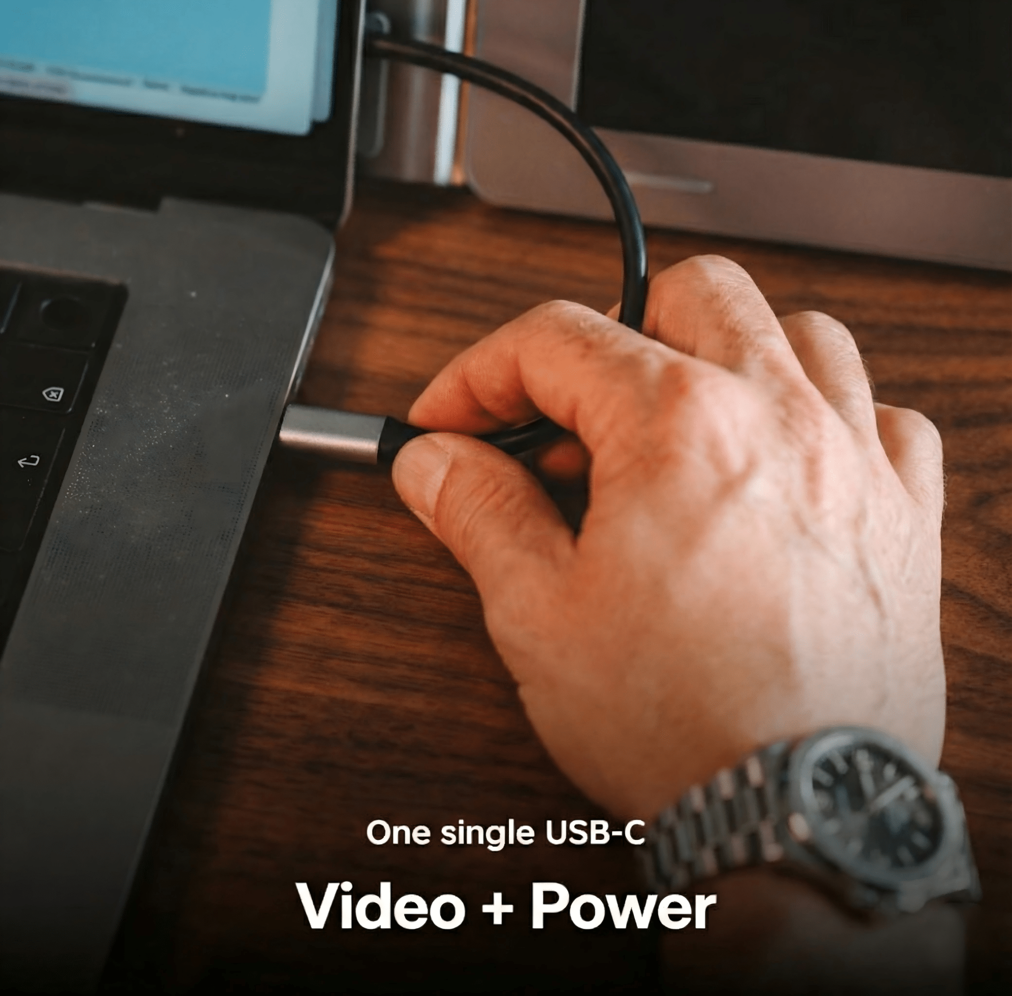 MagHub Quad Pro 16 portable triple monitor for laptop with single USB-C video and power connection